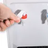 A hand is shown pressing the lever of a water dispenser tap. Náhled obrázku produktu