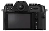 The back view of a black digital camera. Voir les images du produit