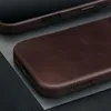 TORRO iPhone 16 Pro Housse fine en cuir - Marron foncé Voir les images du produit 5