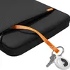 A close-up view of a black laptop sleeve with an orange pull tab and a keychain with keys and an Apple AirTag attached. Produktbild-Vorschau