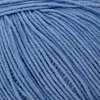 A close-up, detailed view of blue yarn. Anteprima dell’immagine prodotto