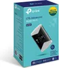 The image shows the retail packaging of a TP-LINK M7450 mobile Wi-Fi hotspot. Produktbild-Vorschau