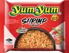 The image shows the front packaging of Yum Yum instant noodles with shrimp flavor. Produktbild-Vorschau