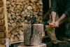 Kované štípací kladivo Fiskars X37 2 v 1: sekera a kladivo Náhled obrázku produktu 16
