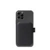 A black magnetic power bank attached to the back of a smartphone. Anteprima dell’immagine prodotto