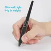 A hand holding a black stylus pen. Voir les images du produit