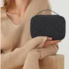 Borsa cosmetica imbottita da donna, borsa per trucchi Anteprima dell’immagine prodotto 9
