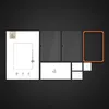 A flat lay of screen protectors and related accessories for an iPad, arranged on a black background. Anteprima dell’immagine prodotto