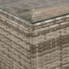 Close-up of the corner of a wicker furniture set with a glass top. Náhled obrázku produktu