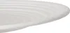 A close-up view of the edge of a white plate with concentric ridges. Anteprima dell’immagine prodotto