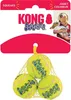 A package of KONG SqueakAir tennis balls for dogs, with a child holding a dog in the background. Anteprima dell’immagine prodotto
