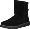 A black boot on a white background. Anteprima dell’immagine prodotto