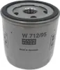 A close-up studio shot of a car oil filter. Podgląd zdjęcia produktu