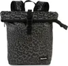 A backpack with a leopard print pattern. Produktbild-Vorschau