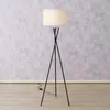 Vloerlamp op driepoot, model NOVO, 158 cm Productafbeelding-voorbeeld 3