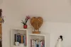 BURI Teak Herz Skulptur auf Ständer massiv - 30 cm Tisch Produktbild-Vorschau 3