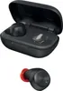 A black charging case for true wireless earbuds is open, with one earbud inside. A single black earbud with a red tip is shown separately below the case. Produktbild-Vorschau