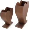 Two metal planters in a heart shape with a rust-like finish, displayed against a white background. Voir les images du produit