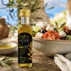 Physis of Crete Olivenöl Flasche neben Bauernsalat Produktbild-Vorschau