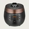 A CUCKOO CRP-R0607F Premium Dampfdruck Reiskocher Schnellkochtopf & Schongarer is shown against a light gray background. Voir les images du produit
