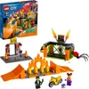 LEGO City Stunt Park playset with motorcycle and figures. Náhled obrázku produktu