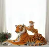 Plüschtiger, weich, bequem, Stofftier, gelb, großer Tiger, Produktbild-Vorschau 9