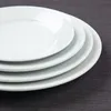Piatti rotondi Olympia Athena con bordo largo 22,8 cm (12 Anteprima dell’immagine prodotto 3