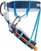 Blauer und weißer Petzl Gurt mit Metallverschluss und orangefarbenem Eispickelhalter Náhľad obrázku produktu