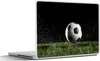 MuchoWow® Laptop Aufkleber Sticker Cover Fußball auf der Produktbild-Vorschau 1