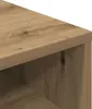 Close-up view of a wooden shelf or surface. Náhled obrázku produktu
