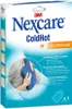 A box for a 3M Nexcare ColdHot Traditional gel-filled warm bottle, showing a close-up of the bottle being held against a person's torso. Anteprima dell’immagine prodotto