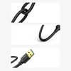 A collage of three close-up shots of a black USB cable. Anteprima dell’immagine prodotto