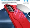 A red phone case is shown with a wireless charger, highlighting magnetic charging capabilities. Produktbild-Vorschau