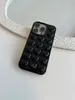 xoxo Wildhearts Heartbreaker Black - iPhone 14 Pro Hülle Produktbild-Vorschau 2
