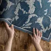 Dekorative elegante Blätter im alten Stil – Vinylteppich – Produktbild-Vorschau 3