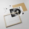 Gerahmtes Poster - Rahmen in heller Eiche - Objektiv Produktbild-Vorschau 4