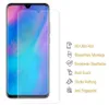 A screen protector is shown on a smartphone, with feature icons and text on the right side. Produktbild-Vorschau