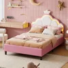 A child's bedroom with a pink bed and desk. Náhľad obrázku produktu