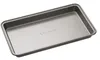 A baking pan is shown from a diagonal, slightly elevated angle. Produktbild-Vorschau