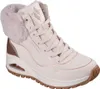 A single Skechers high-top sneaker with faux fur trim. Voir les images du produit