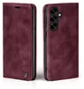 Two views of a burgundy flip phone case, one open and one closed, showing the camera cutout and stitching. Produktbild-Vorschau