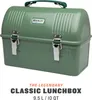 A green Stanley classic lunch box is shown against a white background. Podgląd zdjęcia produktu