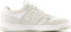 A studio shot of a New Balance sneaker. Produktbild-Vorschau