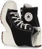 A pair of black Converse Chuck 70 De Luxe Heel sneakers. Produktbild-Vorschau