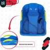 A blue plastic sled with green accents and a rope, shown from a top-down perspective with a close-up inset of the braking mechanism. Voir les images du produit