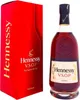 A bottle of Hennessy VSOP cognac and its red gift box are displayed against a white background. Produktbild-Vorschau