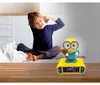 Réveil avec Veilleuse Les Minions en 3D Voir les images du produit 11