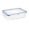 A clear, studio shot of a rectangular plastic food storage container with a blue lid and locking mechanisms, presented on a white background. Voir les images du produit