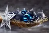 Brubaker 50-teiliges Set Weihnachtskugeln mit Baumspitze - Produktbild-Vorschau 4