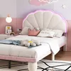 A child's bedroom with a pink and white bed. Náhled obrázku produktu